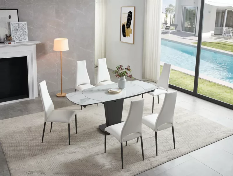 Extendable Dining Table in San Diego